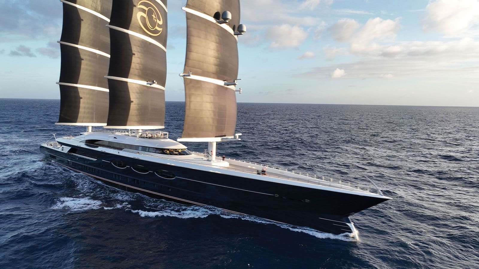 2027 Vanquish SAIL on Display in El Paso, Texas Antique and Classic 3