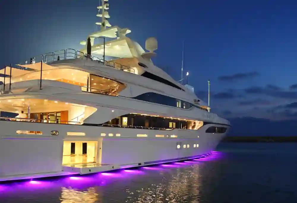 2024 Axopar PDF for Sale in Kyiv, Florida Sport Cruiser 3