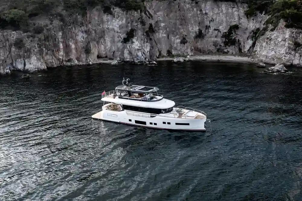 2025 Sirena 68 for Sale in Florida City, Florida Center Console 4