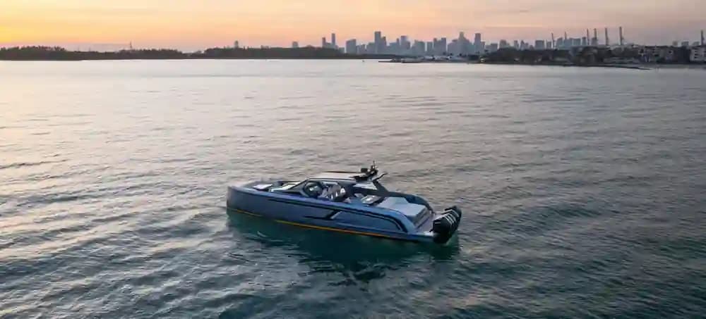 2025 Vanquish VQ55 Sports Line Outboard for Sale in Miami, Florida Aft Cabin 2