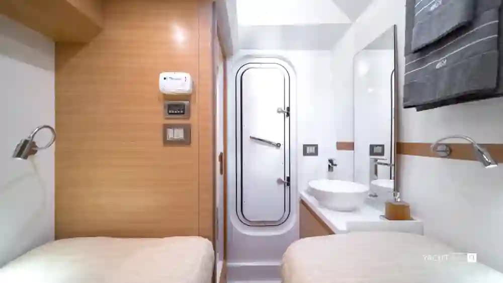 2030 YWBrand1 SpaceMan for Sale in Zaragoza, ES Amphibious Boats 2